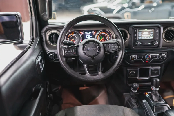 2019 JEEP WRANGLER UNLIMITED SPORTS IN EXCELLENT CONDITION