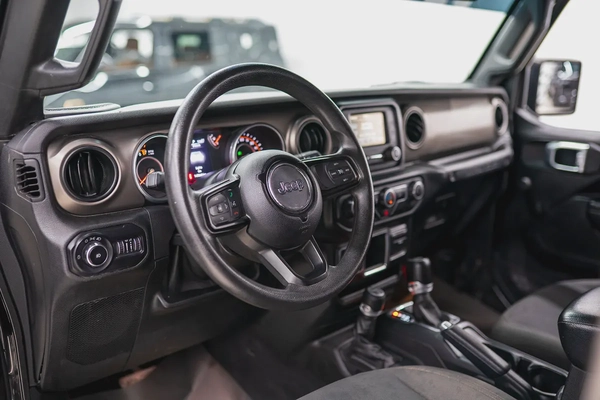 2019 JEEP WRANGLER UNLIMITED SPORTS IN EXCELLENT CONDITION
