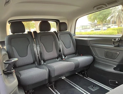 Mercedes Benz V300 5 years Warranty 2025 GCC - AED 285,000 (AED 309,000)-10