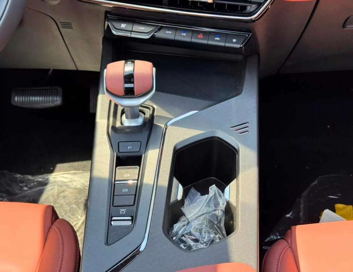Changan X5 Plus PIONEER X5 TOP VARIANT LUXURY || 1.5L V4 FULL OPTION WITH 360 CAMERA | PANOROMIC-18-0
