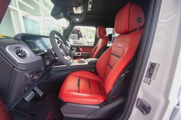 MERCEDES BENZ G63 | 2023 | 9,600 km | Under warranty