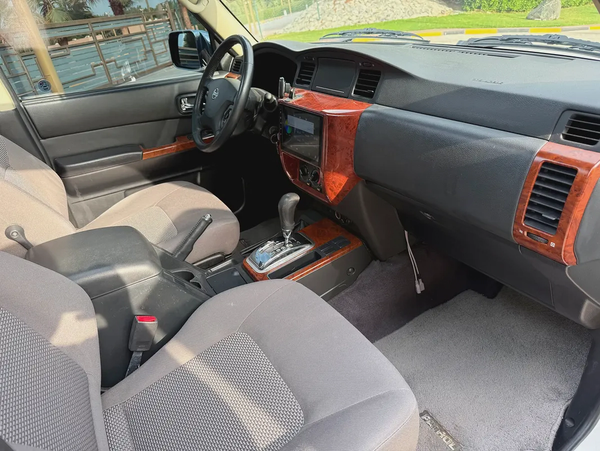 Nissan Safari 2016 model, Gulf specification, original paint, original factory condition-16-16