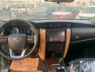 Toyota Fortuner EXR 2.7L (160 HP)-3