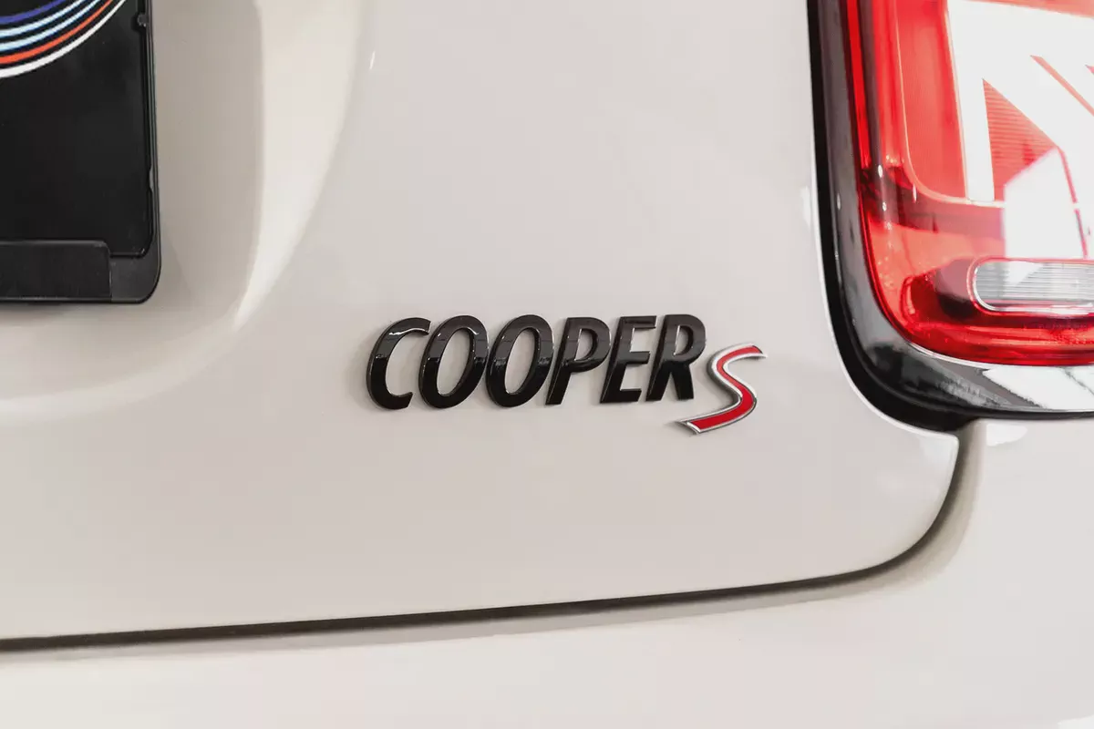 1,678 AED / 60 month | 0% DP | 2023 Mini Cooper S Coupe / Full Mini Service History-13-13