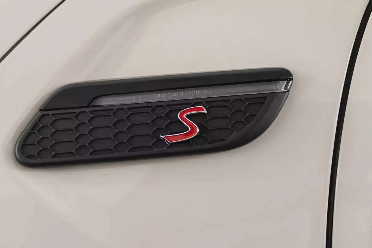 1,678 AED / 60 month | 0% DP | 2023 Mini Cooper S Coupe / Full Mini Service History-14-14