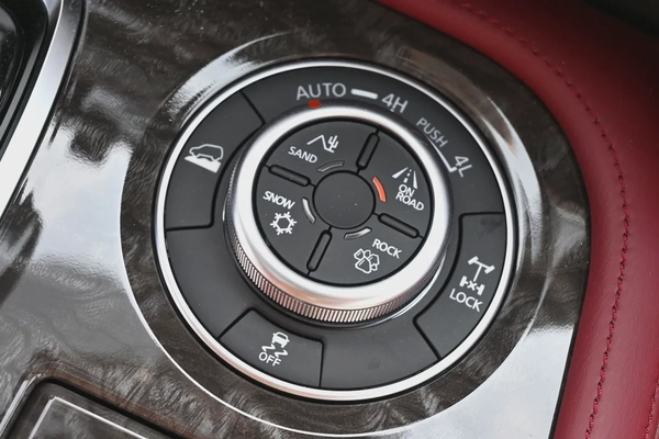 2024 Nissan Patrol SE Platinum City - GCC Specs - Brand New