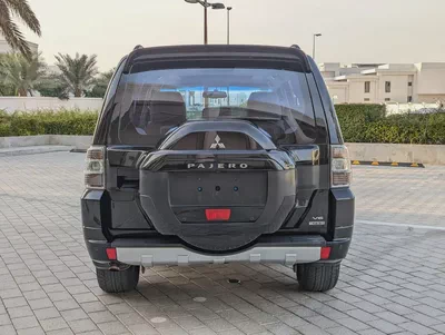 MITSUBISHI PAJERO 2016 GLS TOP FULL OPTION GCC V6 3.5L IN EXCELLENT CONDITION-17
