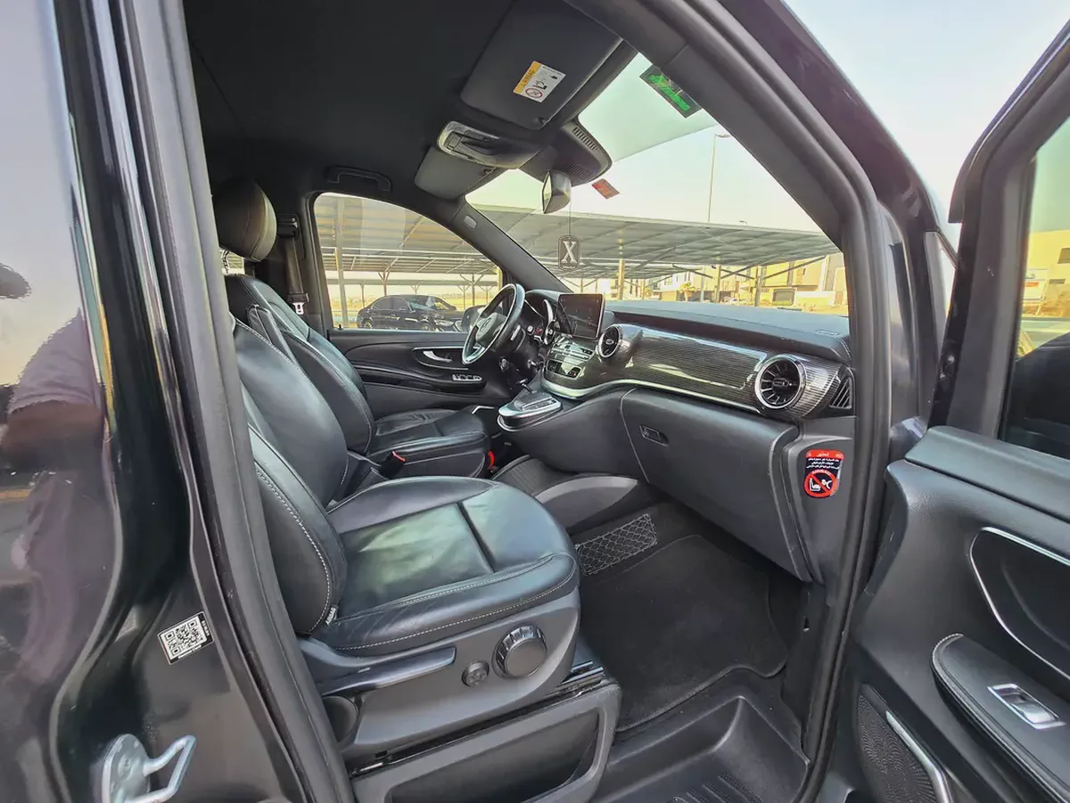 Mercedes-Benz Viano Trend 2022 GCC Specs - Excellent Condition-8-8