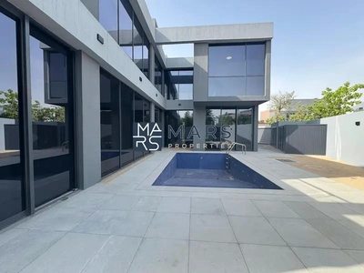 Prestigious Community – Masaar Villas with Elegant Emirati Design. Robinia, Masaar With pool-3