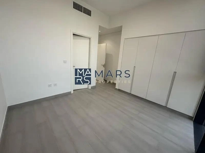 Prestigious Community – Masaar Villas with Elegant Emirati Design. Robinia, Masaar With pool-4