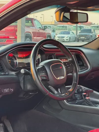 دودج شالنجر sxt V6 بحالة جيدة جاهزة لتسجيل والاستخدام-9