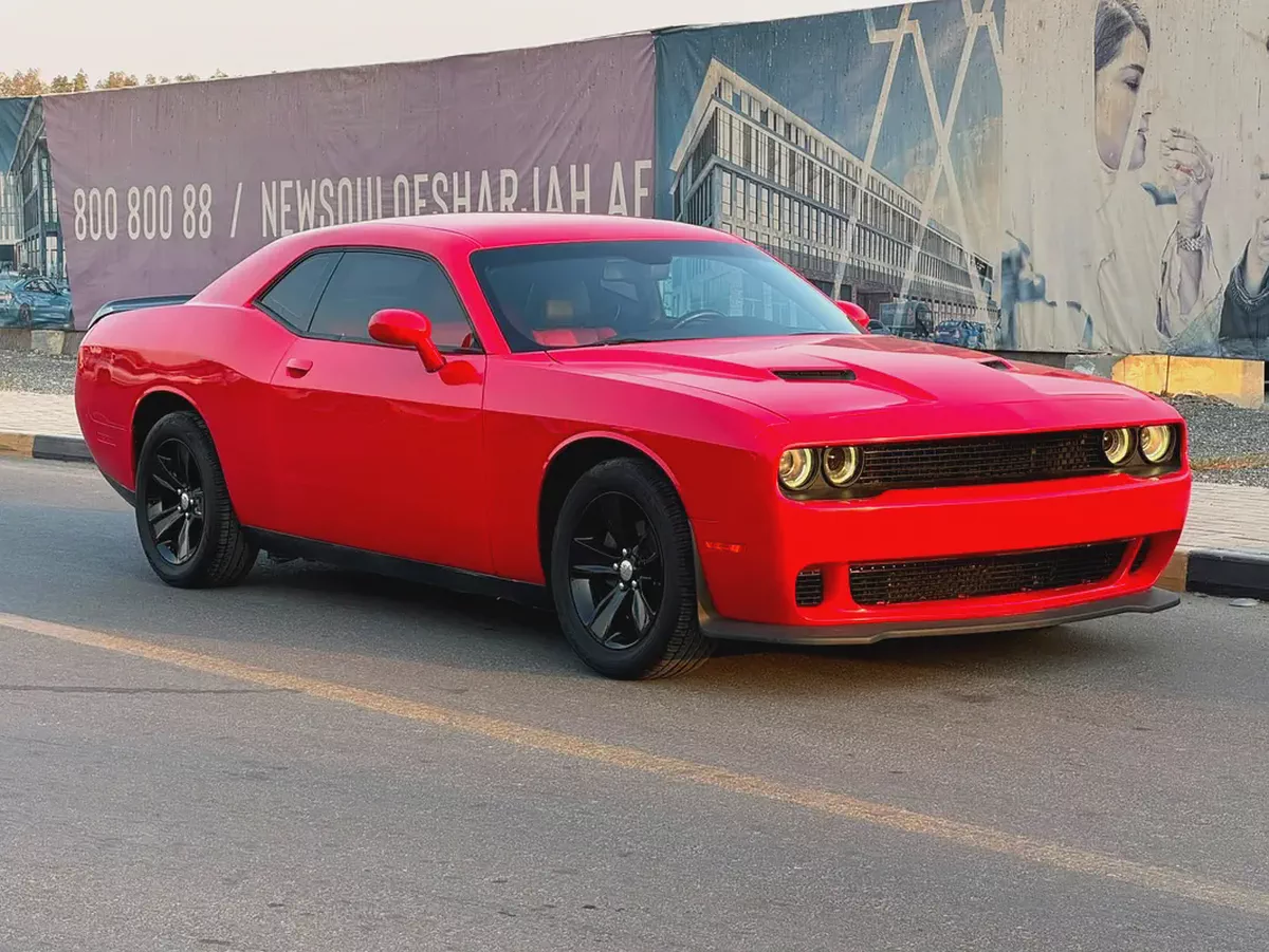 دودج شالنجر sxt V6 بحالة جيدة جاهزة لتسجيل والاستخدام-2-2