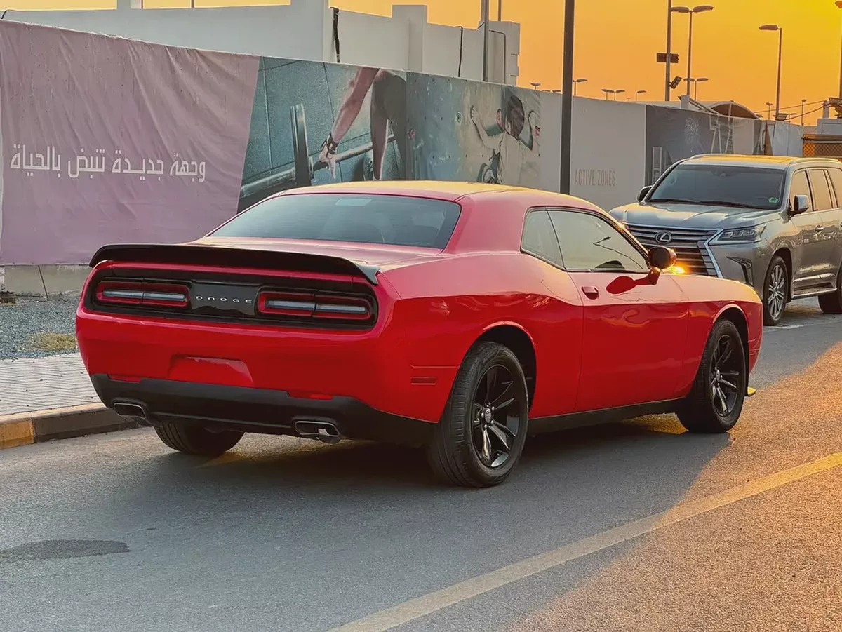 دودج شالنجر sxt V6 بحالة جيدة جاهزة لتسجيل والاستخدام-4-4