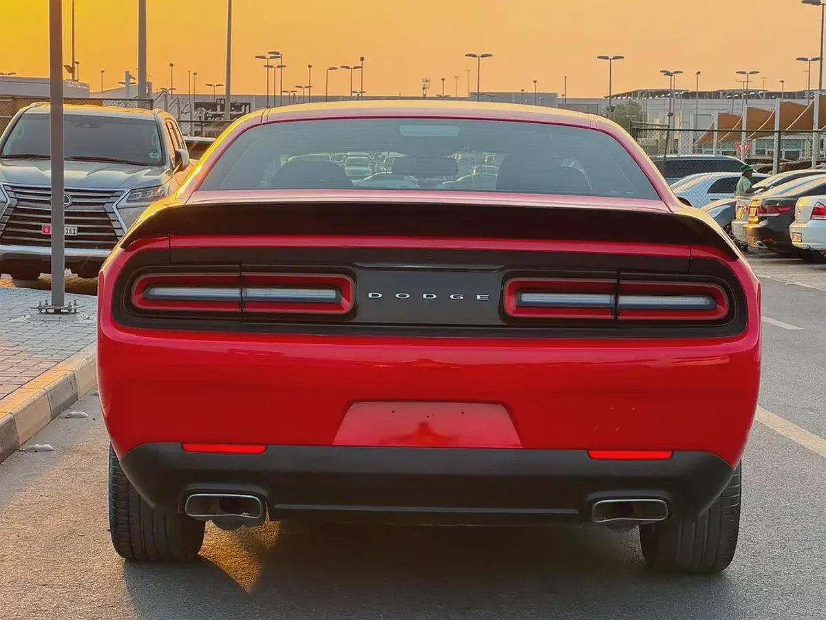 دودج شالنجر sxt V6 بحالة جيدة جاهزة لتسجيل والاستخدام-6-6
