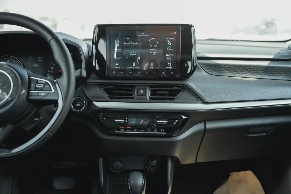 Brand New 2026 Suzuki Swift GLX RADAR| GCC Specs | Fuel Efficient & Modern-12-12