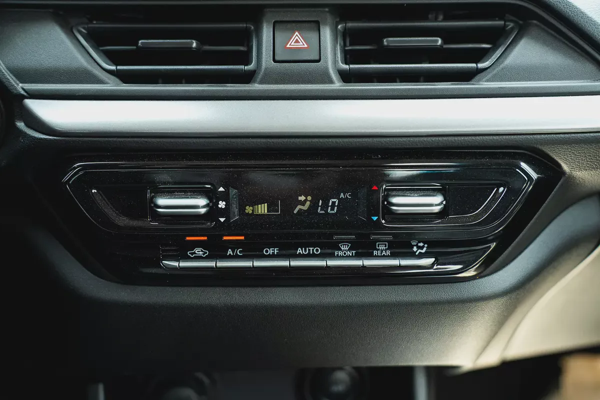 Brand New 2026 Suzuki Swift GLX RADAR| GCC Specs | Fuel Efficient & Modern-17-17