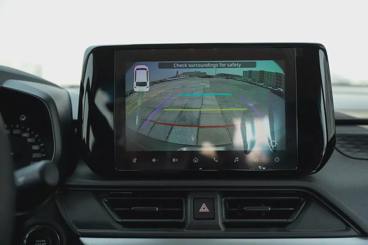 Brand New 2026 Suzuki Swift GLX RADAR| GCC Specs | Fuel Efficient & Modern-19-19