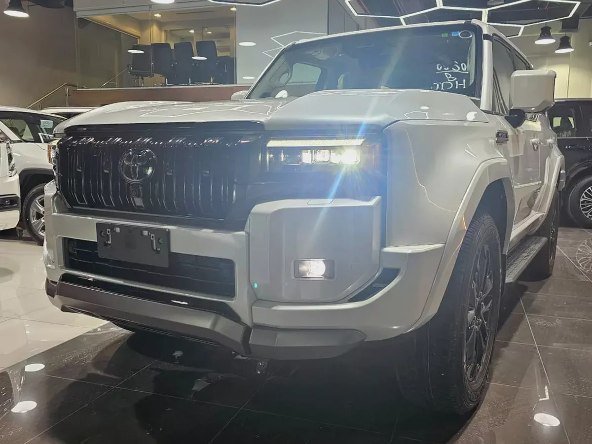 Brand New 2026 Toyota Prado VXL3 GCC Specs Top of the Range تويوتا برادو في اكس ال 3 بنزين فل 2.4-2-2
