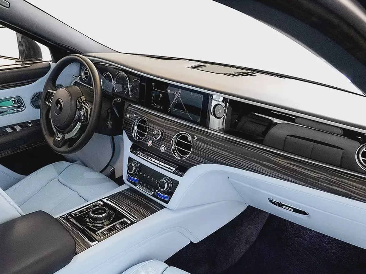 17,344 AED / 60 month’s | 0% DP | 2021 Rolls Royce Ghost / Full-Service History-10-10