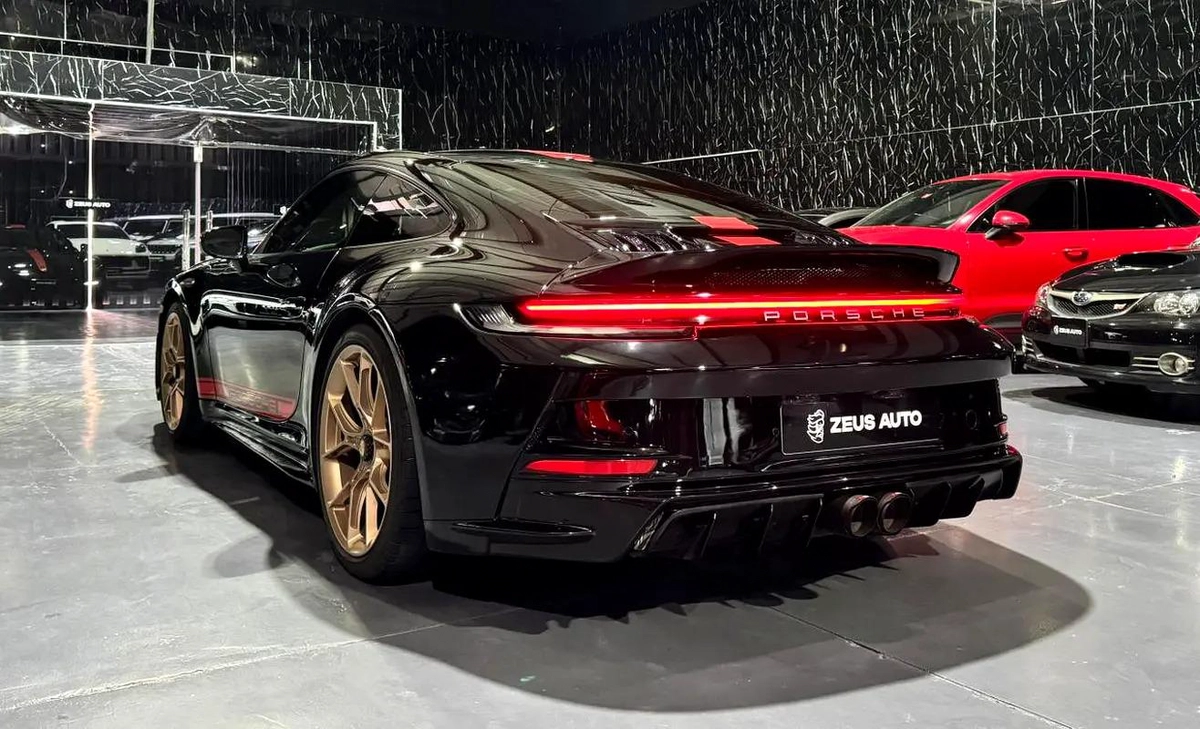 2020 Porsche 911 Carrera | Warranty | Just Been Serviced | Excellent Condition | GCC-18-18