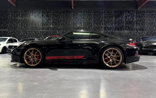 2020 Porsche 911 Carrera | Warranty | Just Been Serviced | Excellent Condition | GCC