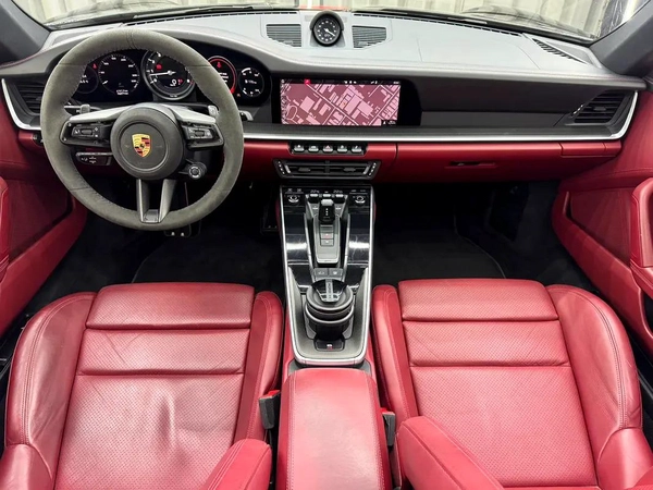 2020 Porsche 911 Carrera | Warranty | Just Been Serviced | Excellent Condition | GCC