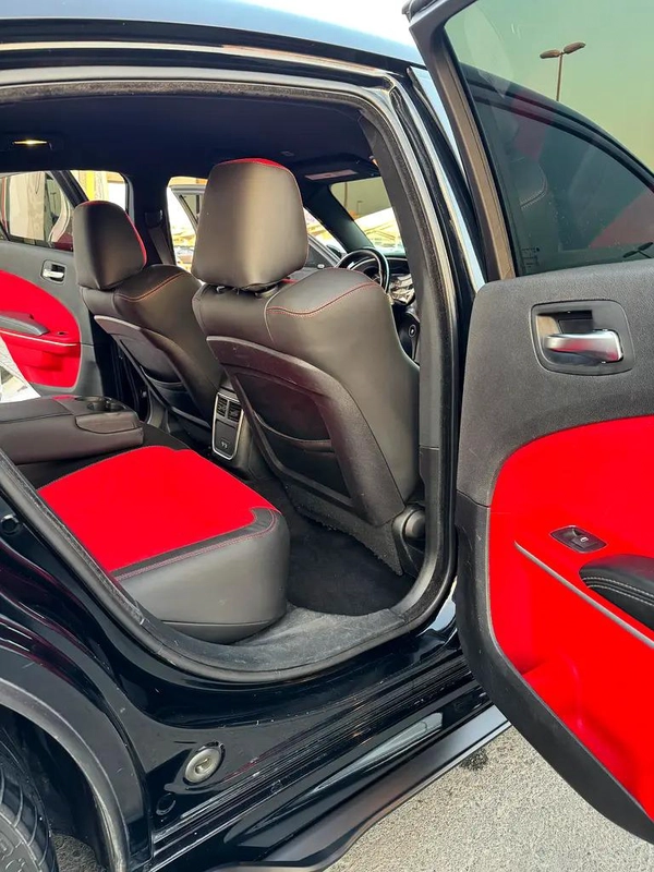 دودچ تشارچر RT V8 5.7L HEMI موديل 2020 وارد بحاله ممتازه