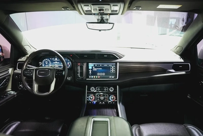 GMC Denali-11