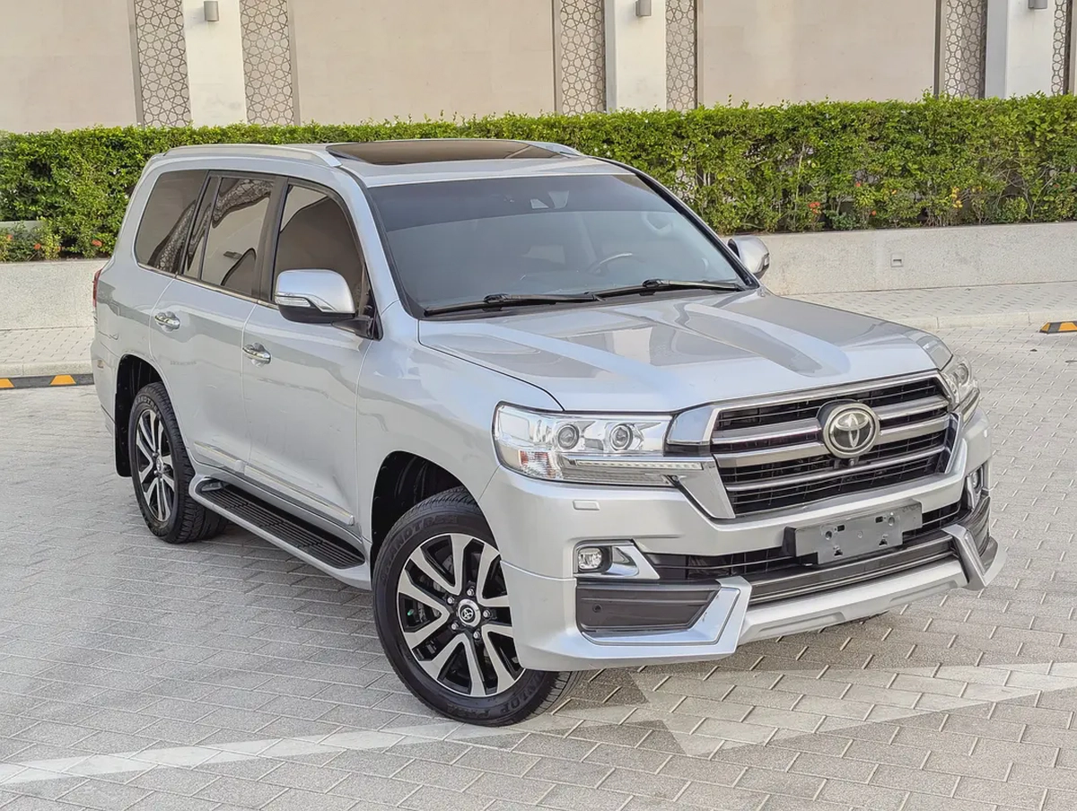 Toyota Land Cruiser VXR Grand Touring 2019 GCC V8 Full Option TOP Very Premium Condition