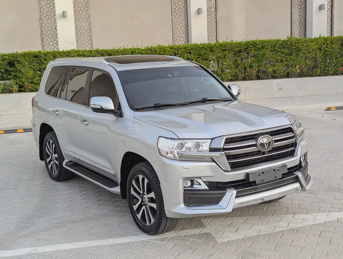 Toyota Land Cruiser VXR Grand Touring 2019 GCC V8 Full Option TOP Very Premium Condition