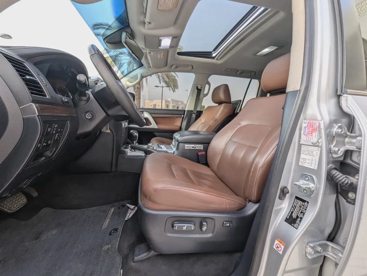 Toyota Land Cruiser VXR Grand Touring 2019 GCC V8 Full Option TOP Very Premium Condition