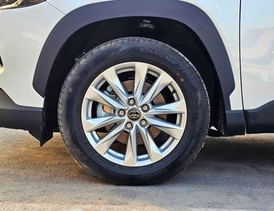 Toyota Corolla Cross ELITE NEW SHAPE || 2.0L HYBRID V4 | RADAR | LEATHER WITH DRIVER PWR SEAT | SUNROOF (CODE # CRCHCN)-11