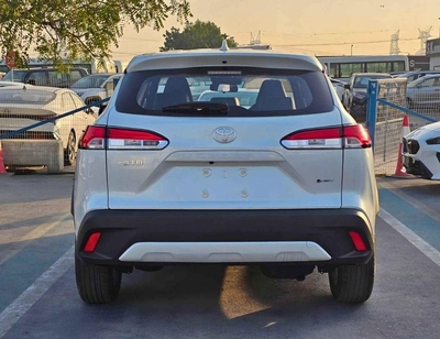 Toyota Corolla Cross ELITE NEW SHAPE || 2.0L HYBRID V4 | RADAR | LEATHER WITH DRIVER PWR SEAT | SUNROOF (CODE # CRCHCN)-3