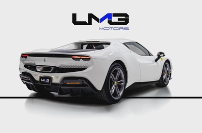 296 GTB | FRONTLIFT | TWO TONE INTERIOR | ENGINE COVERS IN CARBON FIBRE | MATTE GREY WHEELS-4