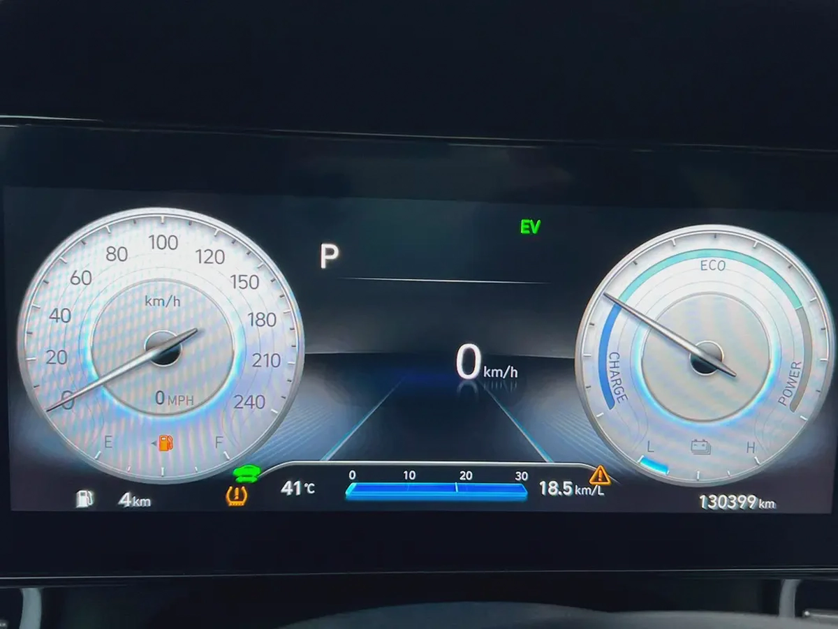 2023 Hyundai Elantra Limited | American Specs | Top Tier Trim-13-13
