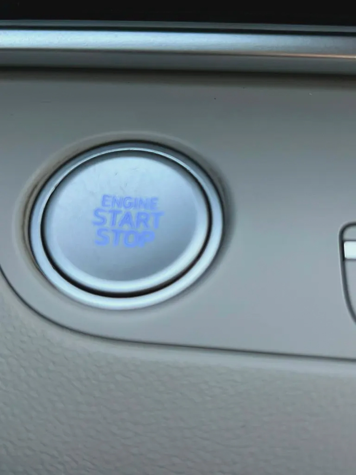 2023 Hyundai Elantra Limited | American Specs | Top Tier Trim-15-15
