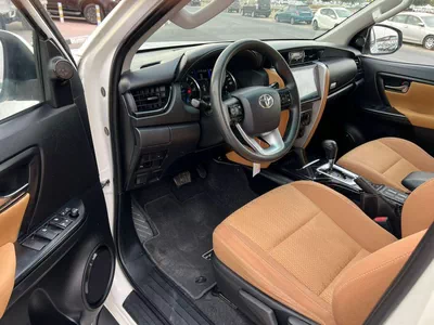 Toyota Fortuner EXR 2019 Toyota Fortuner 2.7L V4 -AWD 4x4 GCC - Rear CAM & Sensor - Cruise Control-9