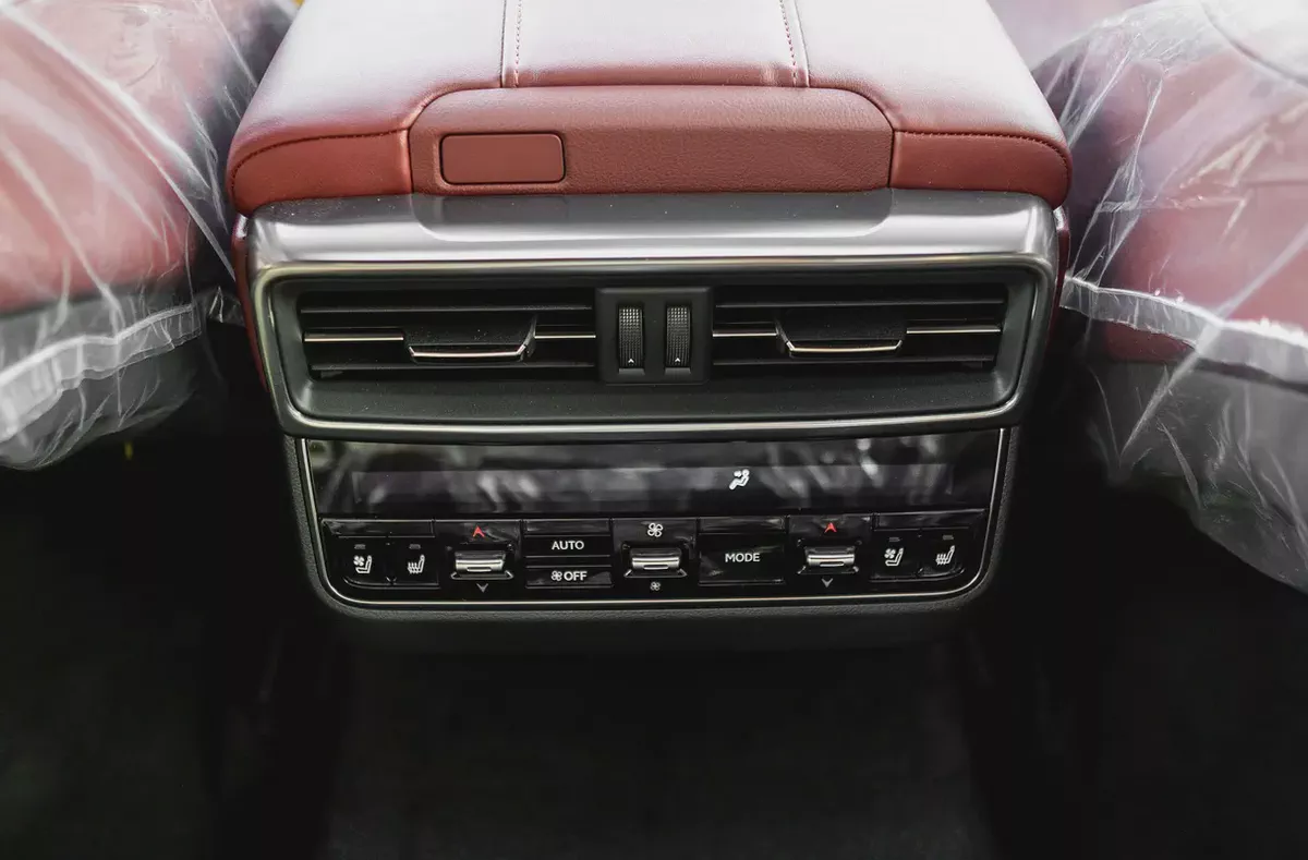 2026 Lexus LX600 Turbo sport 3.5L Twin-Turbo AT Petrol (Black-red)-18-18