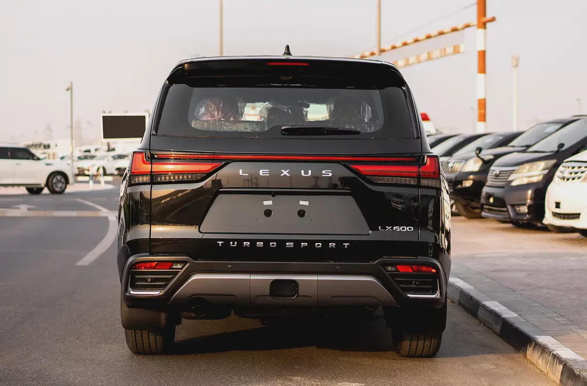 2026 Lexus LX600 Turbo sport 3.5L Twin-Turbo AT Petrol (Black-red)-4-4