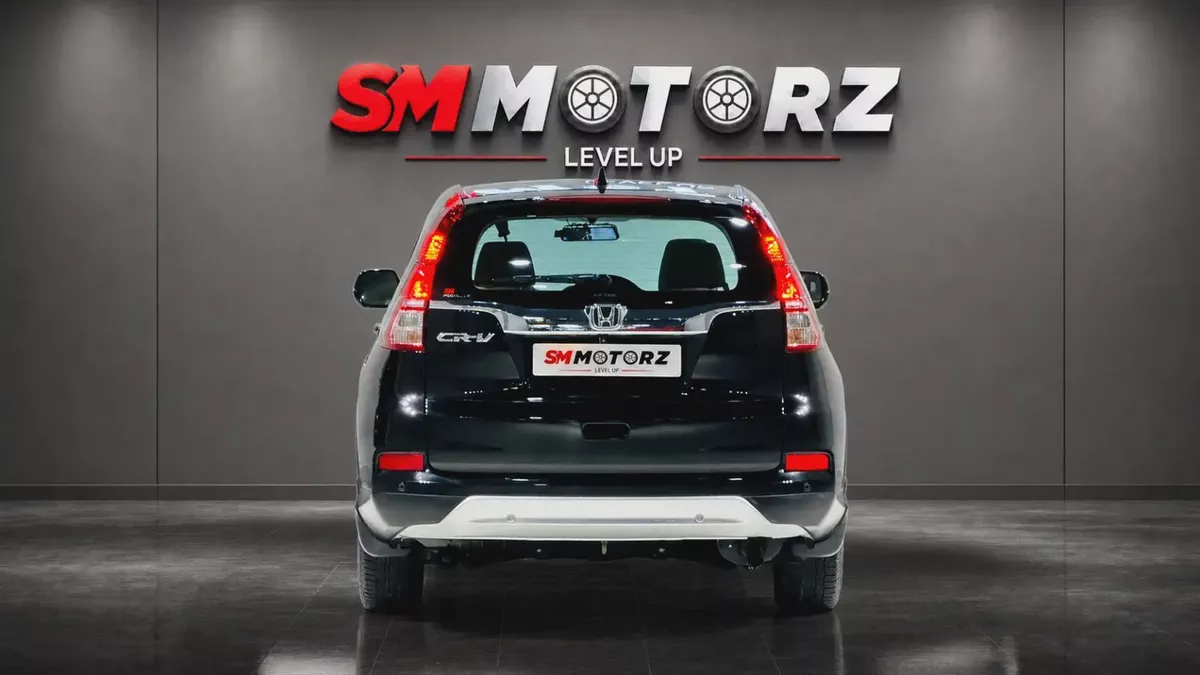 HONDA CRV LX GCC SPECS 2016 FULL ORIGINAL PAINT FIRST OWNER MINT CONDITION WITH ONE YEAR WARRANTY-3-3