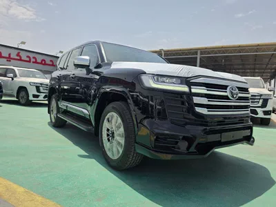 Toyota Land Cruiser LC300 VXR Plus 4.0 2026 | Black / Black-9