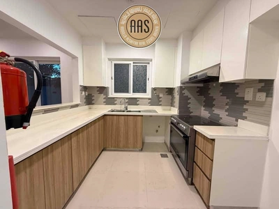 SPACIOUS AND EXCELLENT 4BED+MAID VILLA AVAILABLE IN VILLANOVA-12