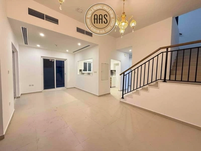 SPACIOUS AND EXCELLENT 4BED+MAID VILLA AVAILABLE IN VILLANOVA-0
