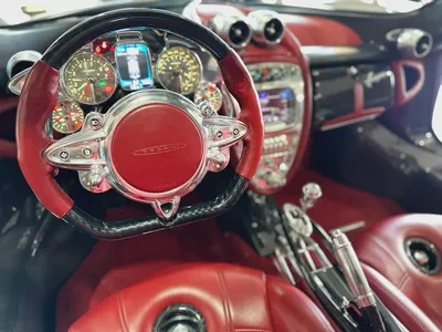 Pagani Huayra, GCC, 1 of 100 in the world, amazing specs, beautiful color combination, New tyres.-5