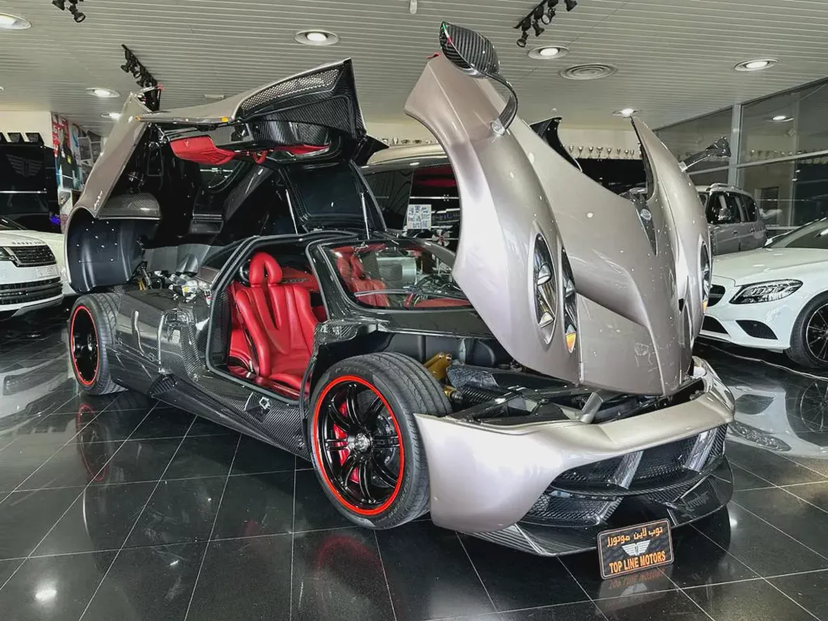 Pagani Huayra, GCC, 1 of 100 in the world, amazing specs, beautiful color combination, New tyres.-3-3