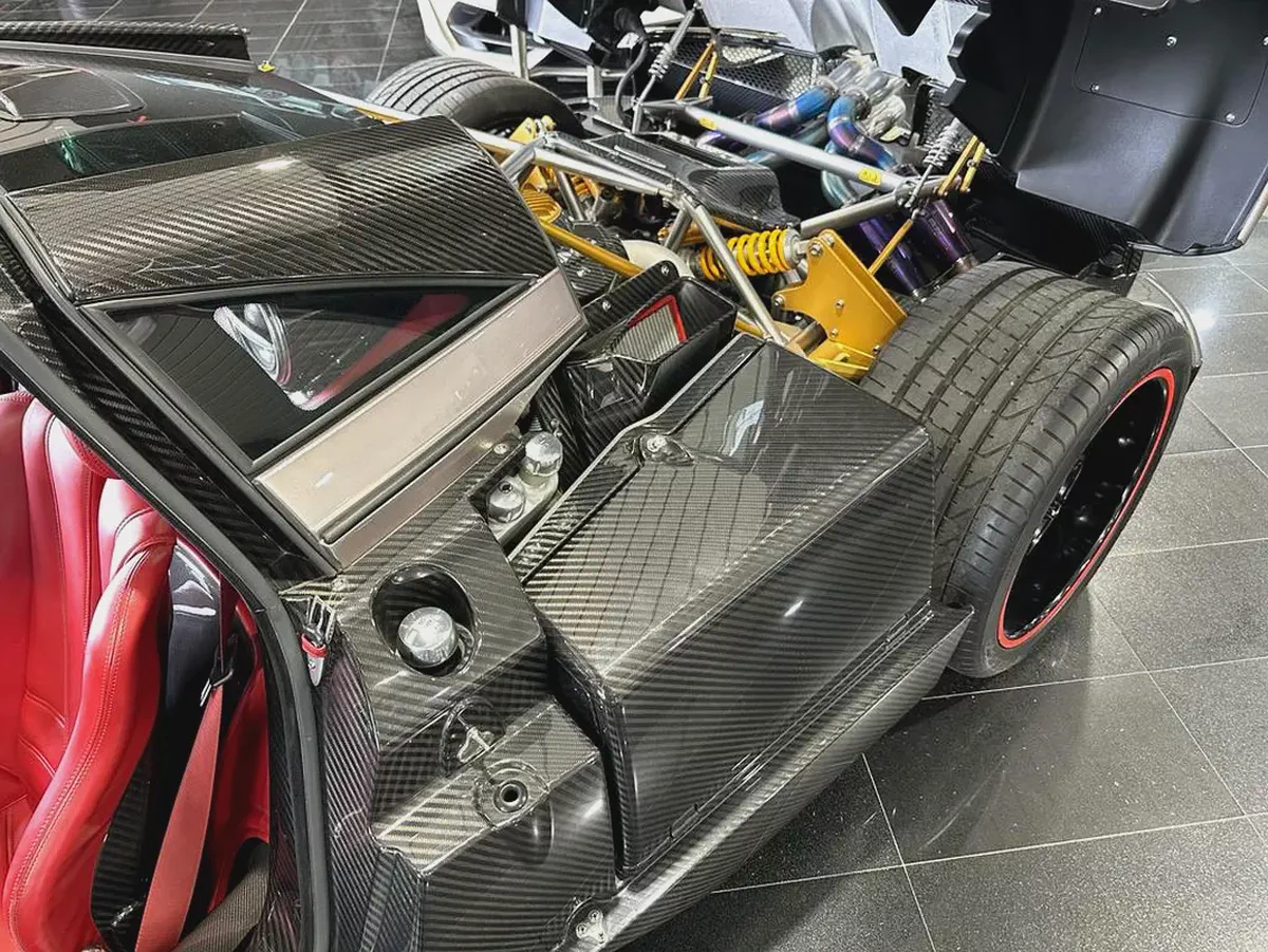 Pagani Huayra, GCC, 1 of 100 in the world, amazing specs, beautiful color combination, New tyres.-8-8