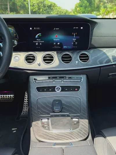 Mercedes-Benz E-Class E 350 2021 | Korean Specs | Immaculate Condition-8