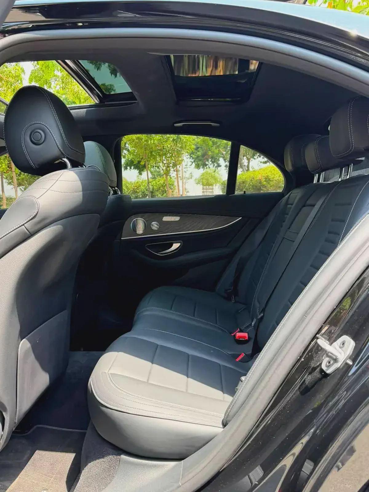 Mercedes-Benz E-Class E 350 2021 | Korean Specs | Immaculate Condition-13-13