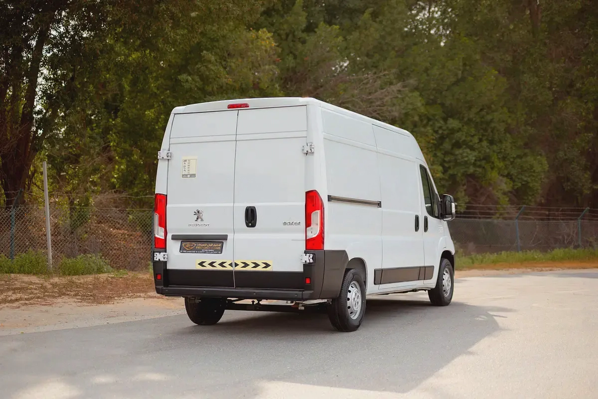 Peugeot Boxer L2H2 Delivery Van | GCC Specs | Ref#P22140-2-2