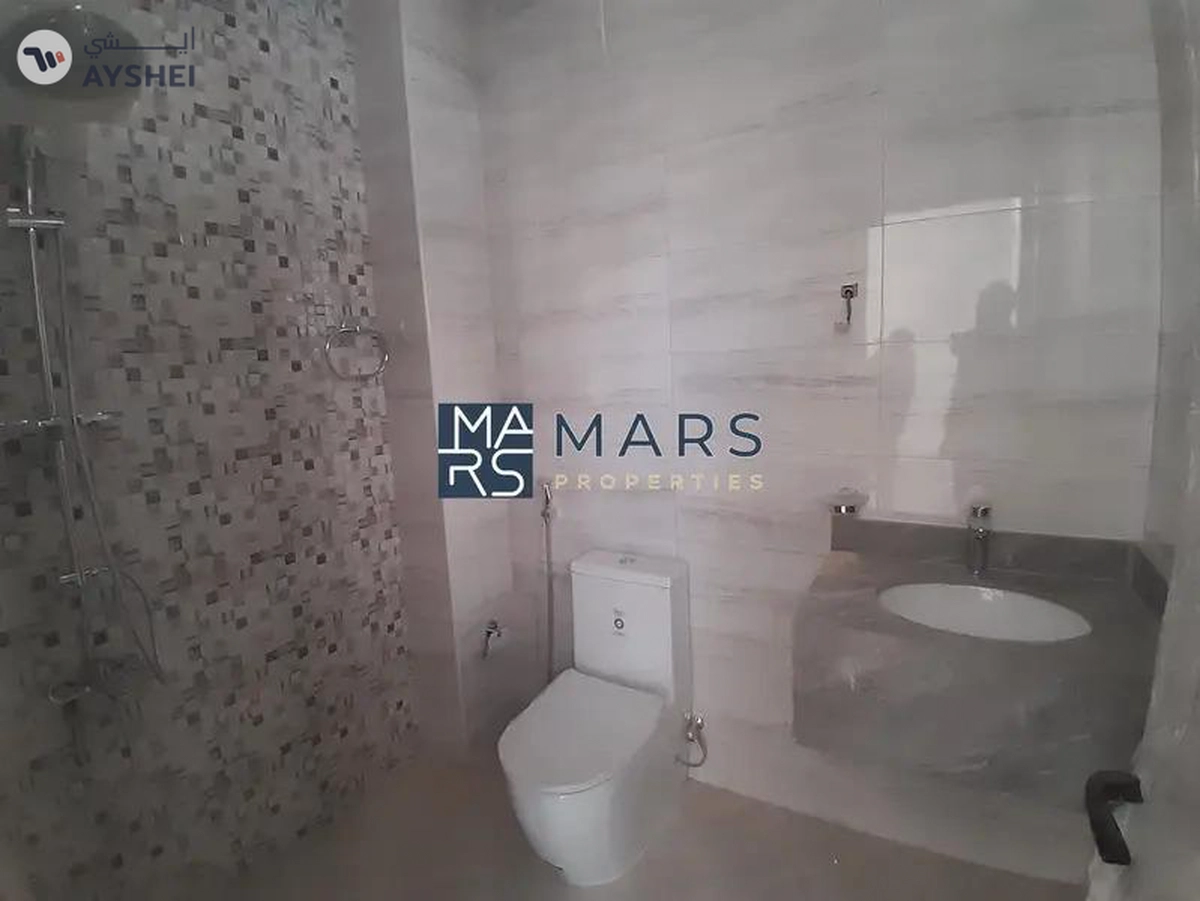 New age in hoshi 4bhk | ready | modern style